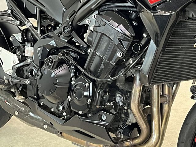 kawasaki - z900-performance