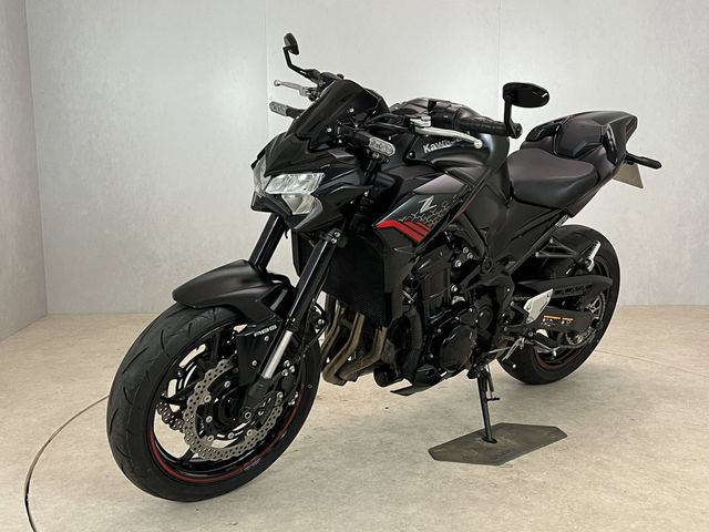 kawasaki - z900-performance