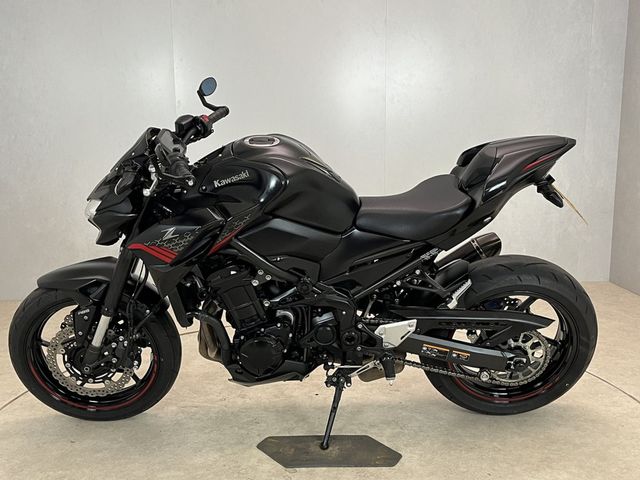 kawasaki - z900-performance