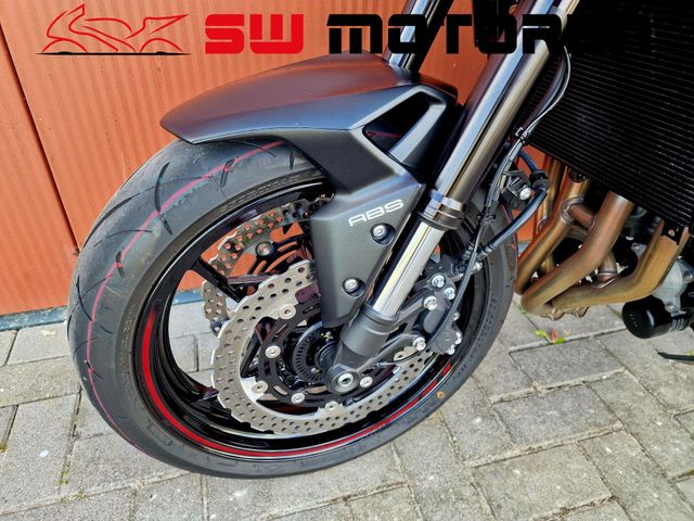 kawasaki - z900-performance