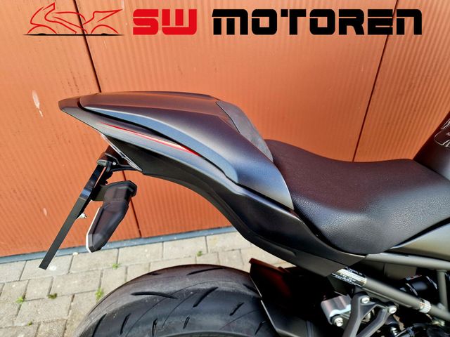 kawasaki - z900-performance