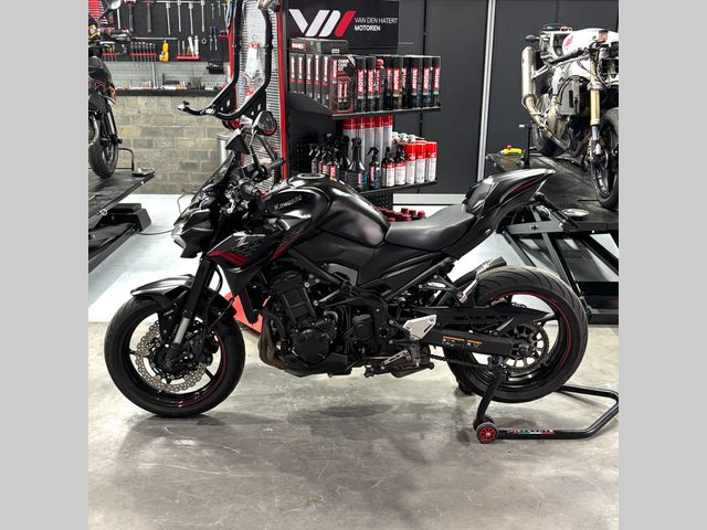 kawasaki - z900-performance