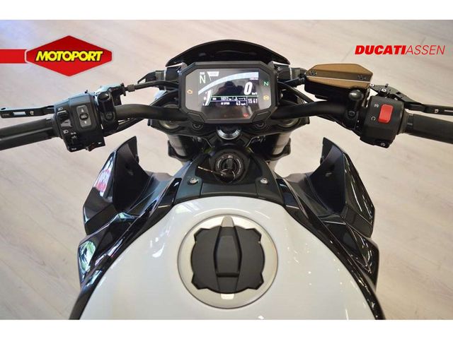 kawasaki - z900-performance