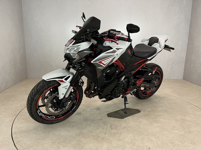 kawasaki - z900-performance