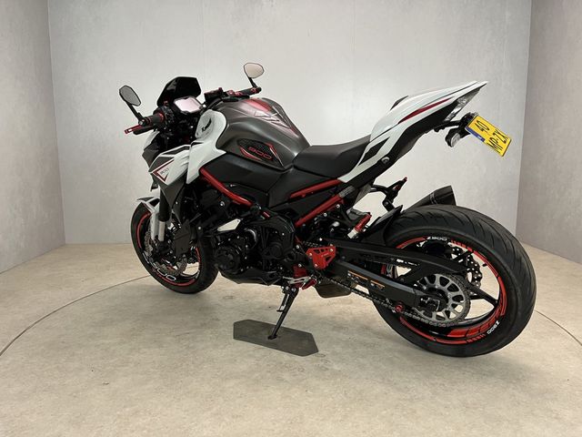 kawasaki - z900-performance
