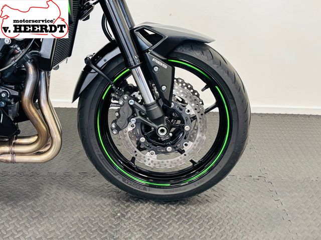 kawasaki - z900-performance