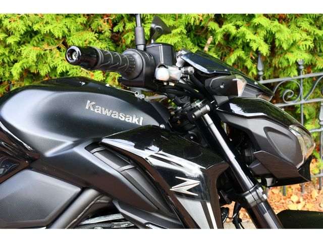 kawasaki - z900-se