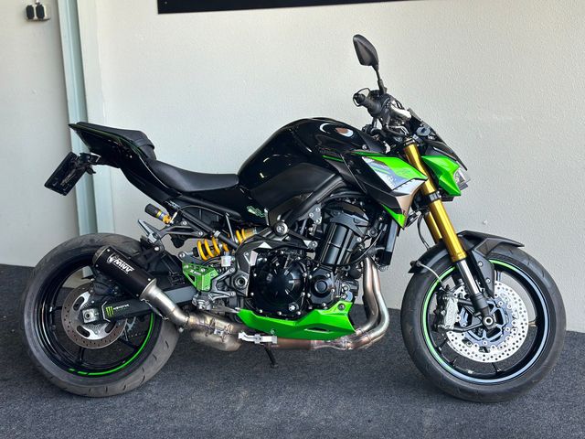 kawasaki - z900-se