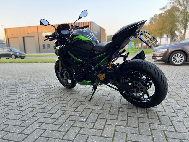 kawasaki - z900-se