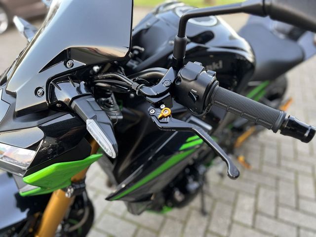 kawasaki - z900-se