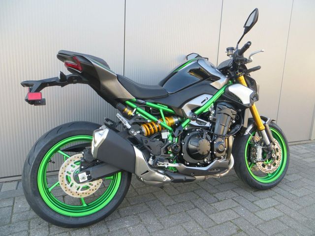 kawasaki - z900-se