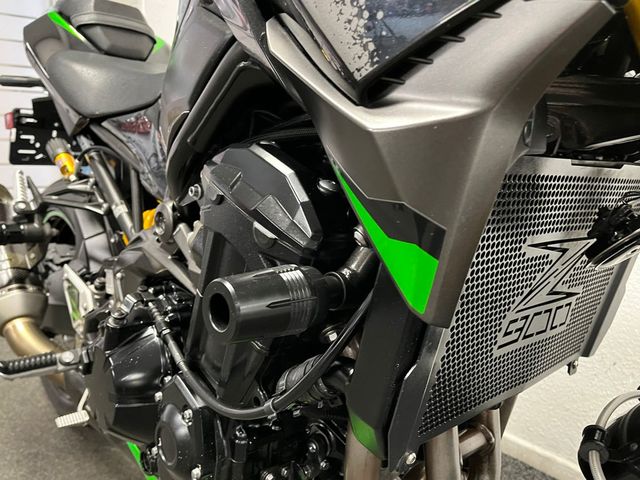 kawasaki - z900-se