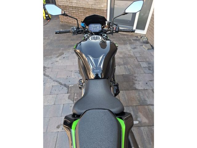 kawasaki - z900-se