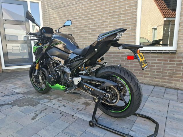 kawasaki - z900-se
