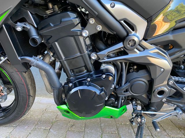 kawasaki - z900-se-performance