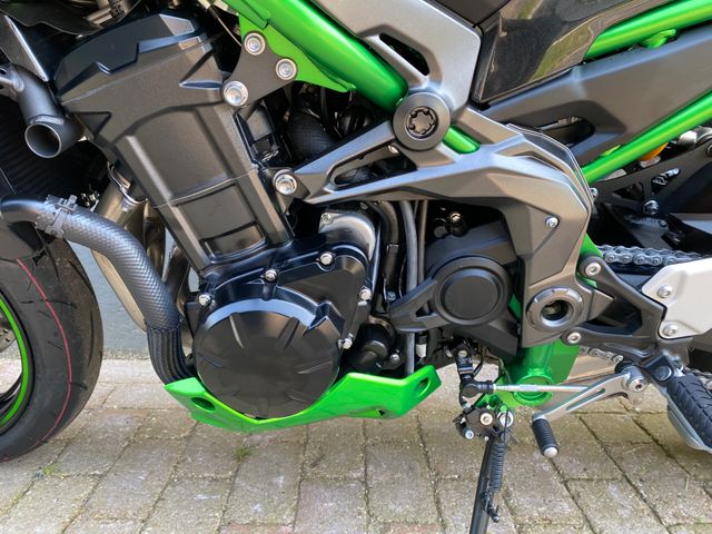 kawasaki - z900-se-performance