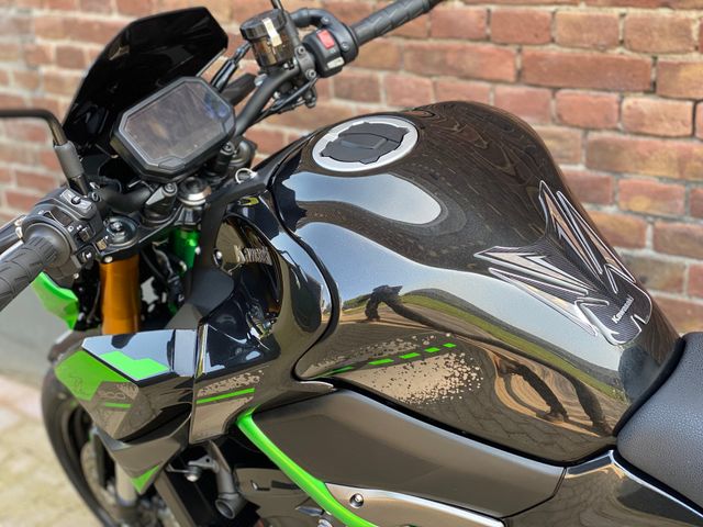 kawasaki - z900-se-performance