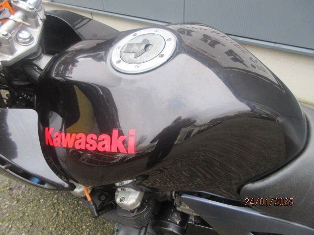 kawasaki - zr-7