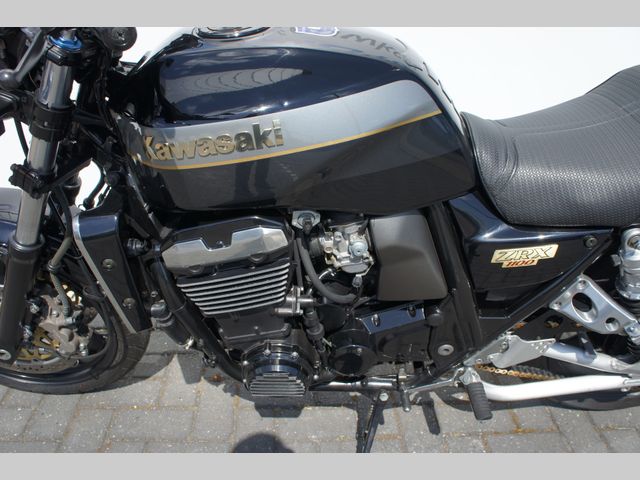 kawasaki - zrx-1100