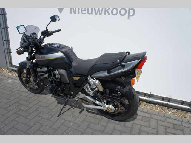 kawasaki - zrx-1100
