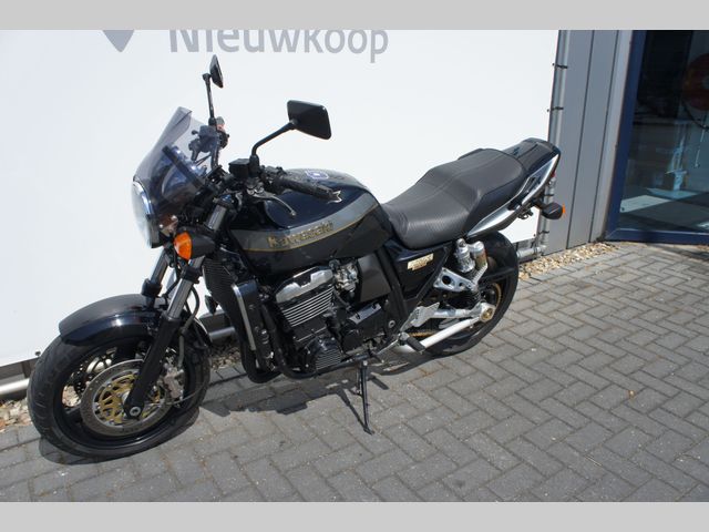 kawasaki - zrx-1100