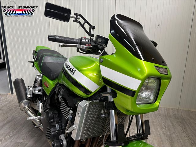 kawasaki - zrx-1200-r