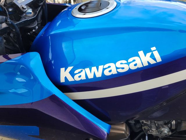 kawasaki - zrx-1200-s