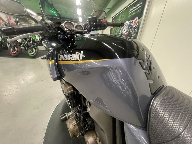 kawasaki - zrx-1200-s