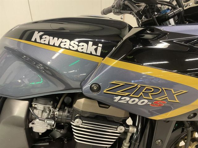 kawasaki - zrx-1200-s