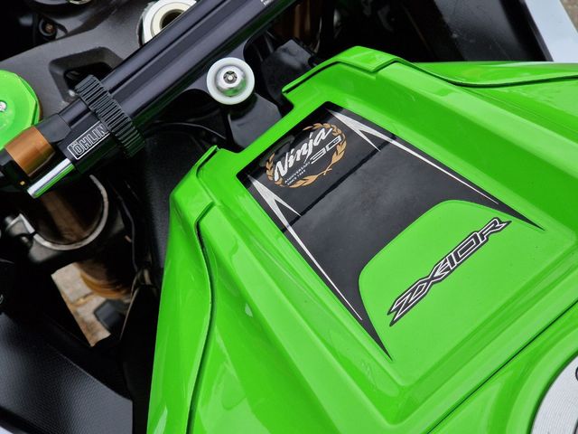 kawasaki - zx-10r-ninja