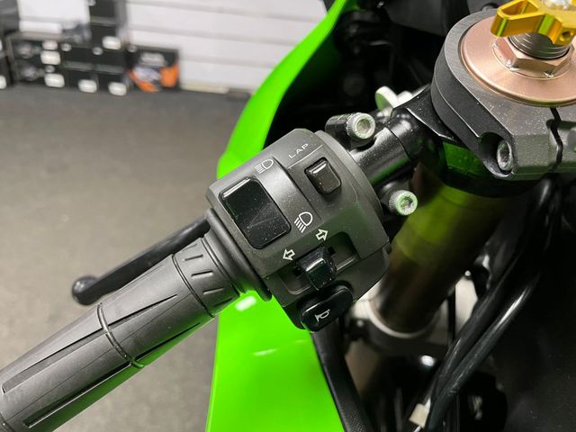 kawasaki - zx-10r-ninja