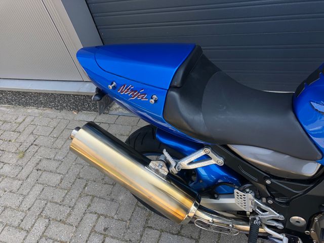 kawasaki - zx-12r-ninja