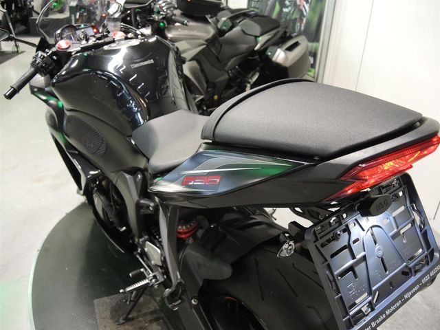 kawasaki - zx-6rr---636