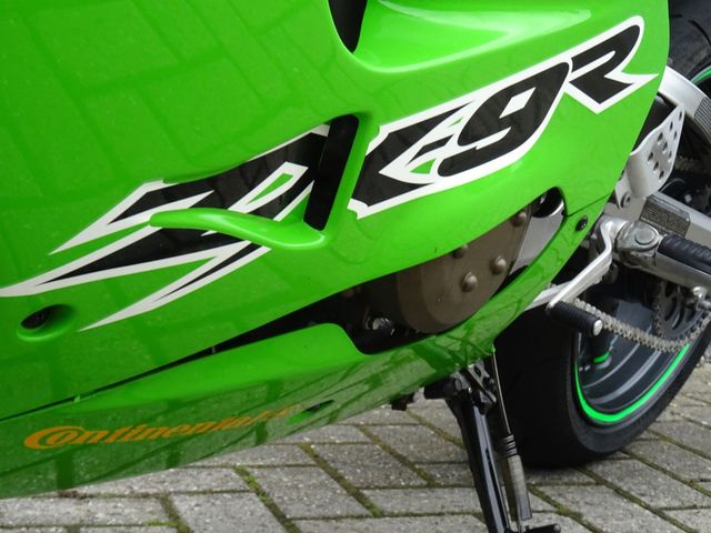 kawasaki - zx-9r-ninja