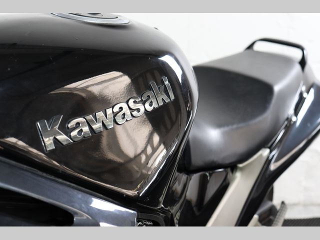 kawasaki - zzr-1100