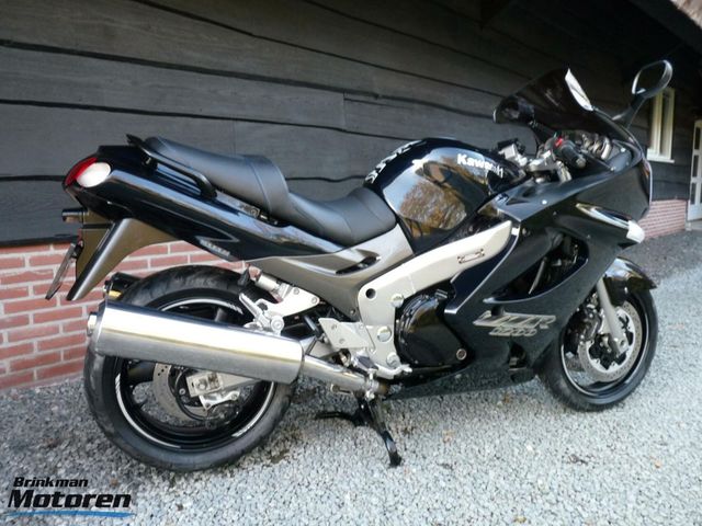 kawasaki - zzr-1200