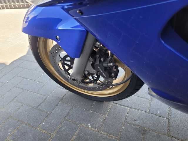 kawasaki - zzr-1200