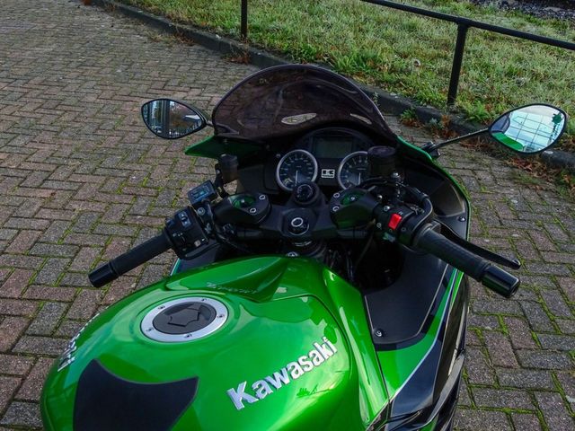 kawasaki - zzr-1400