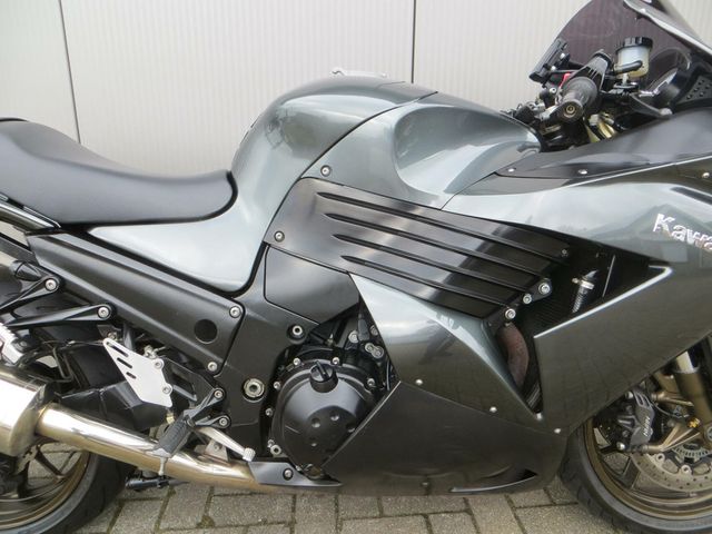 kawasaki - zzr-1400-abs