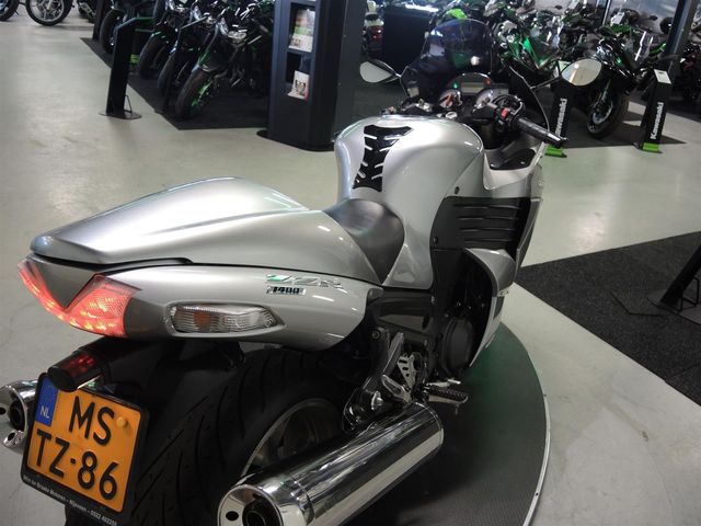 kawasaki - zzr-1400-abs