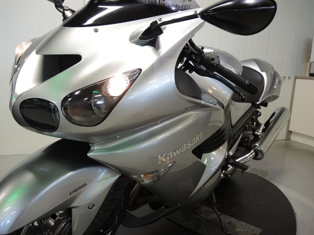 kawasaki - zzr-1400-abs