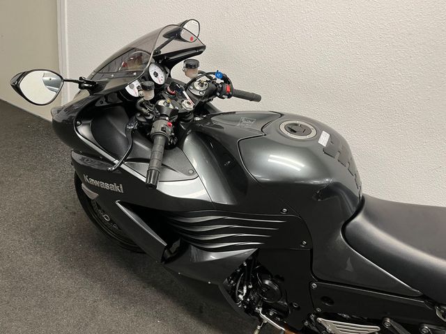 kawasaki - zzr-1400-abs