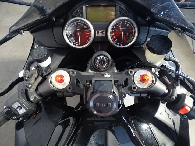 kawasaki - zzr-1400-abs