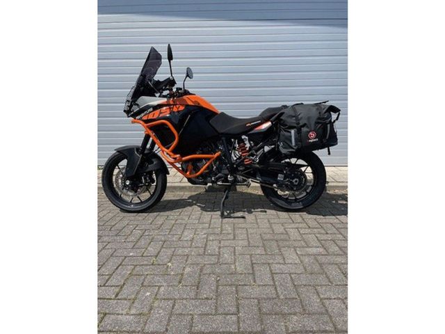 ktm - 1050-adventure