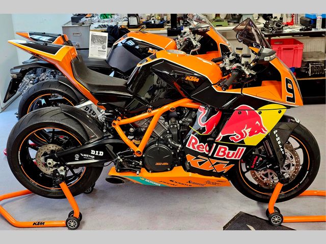 ktm - 1190-rc-8-r-red-bull-edition