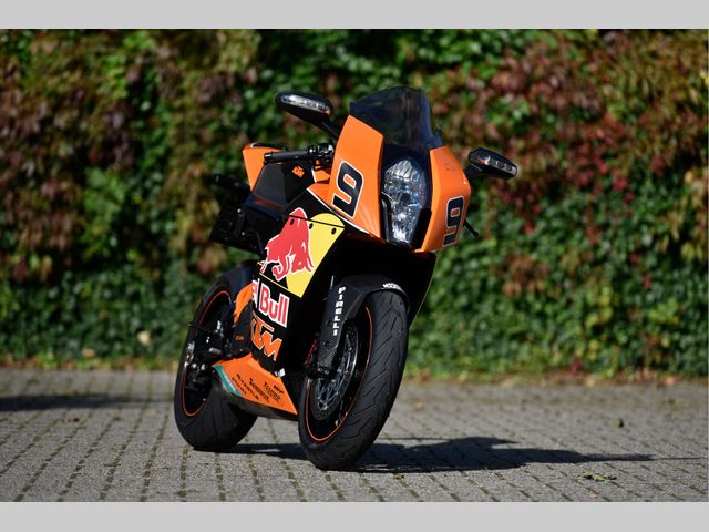 ktm - 1190-rc-8-r-red-bull-edition