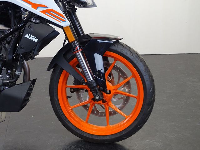 ktm - 125-duke