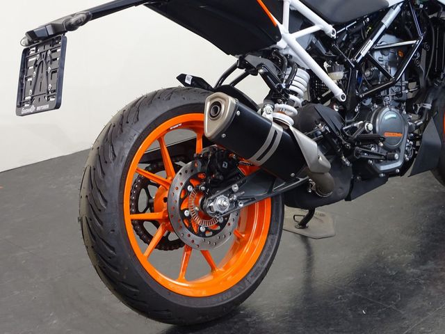 ktm - 125-duke