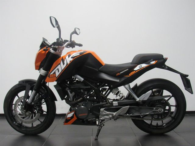 ktm - 125-duke