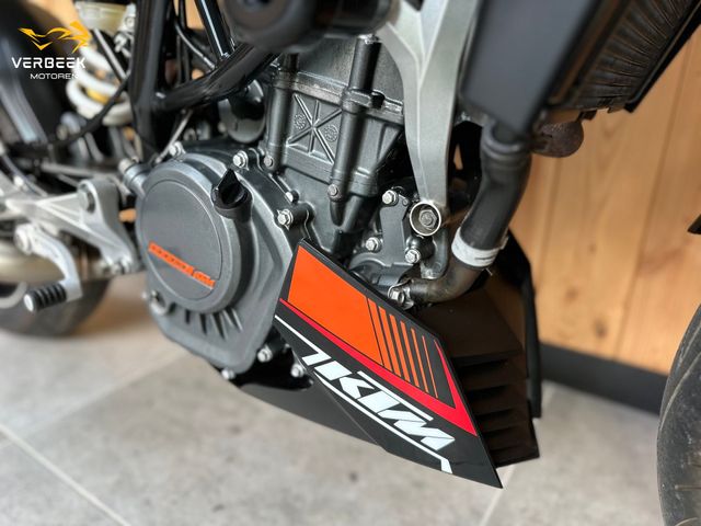 ktm - 125-duke